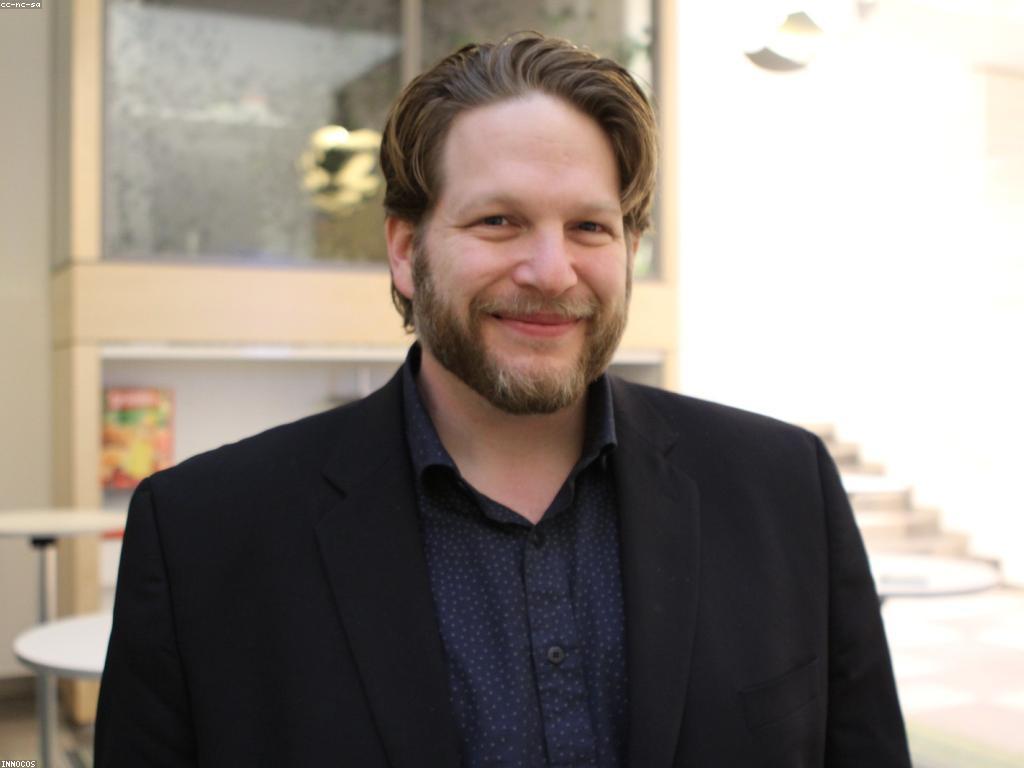 ព័ត៌មានជាក់លាក់ទៅលើទីផ្សារឌីជីថលសម្រាប់អ្នកថ្មី